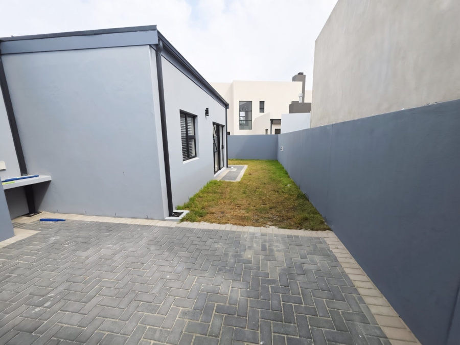 3 Bedroom Property for Sale in Sandown Western Cape